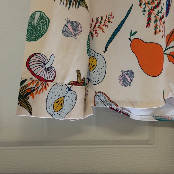 DOULIN Novelty Print Shirt Blouse - Botanical Fruits Veggies Mushroom Pattern - Picture 8 of 8
